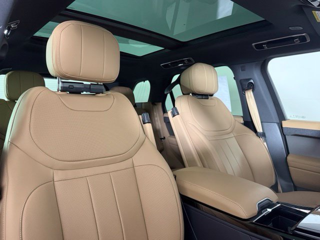 New 2026 Land Rover Range Rover Sport SE AWD/4WD image 32