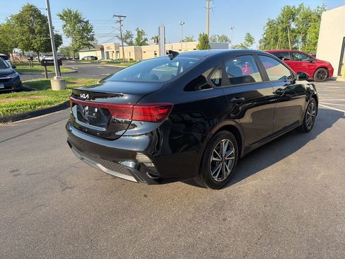Certified 2023 Kia Forte LXS FWD image 7