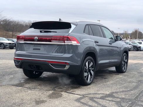 New 2026 Volkswagen Atlas Cross Sport SE image 6