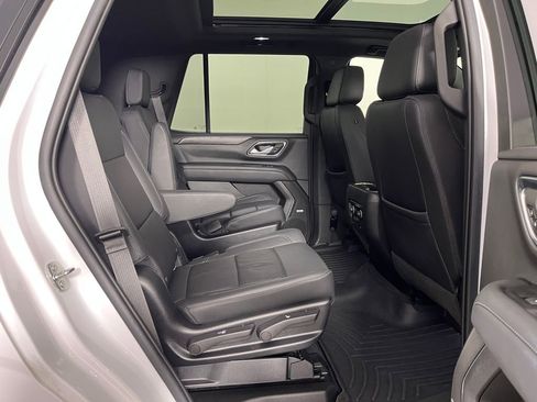 Used 2022 Chevrolet Tahoe Z71 w/ Z71 Off-Road Package image 16