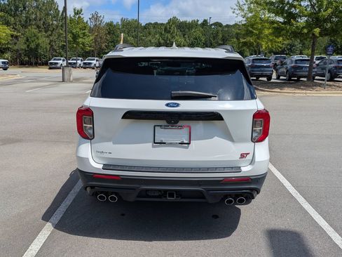 Certified 2023 Ford Explorer ST w/ Equipment Group 401A AWD/4WD image 5