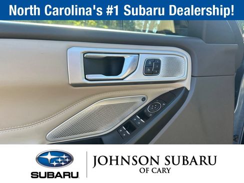 Used 2020 Ford Explorer Platinum w/ Premium Technology Package AWD/4WD image 22