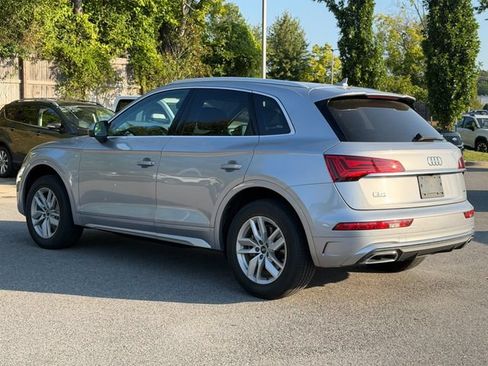 Used 2022 Audi Q5 2.0T Premium w/ Convenience Package AWD/4WD image 5