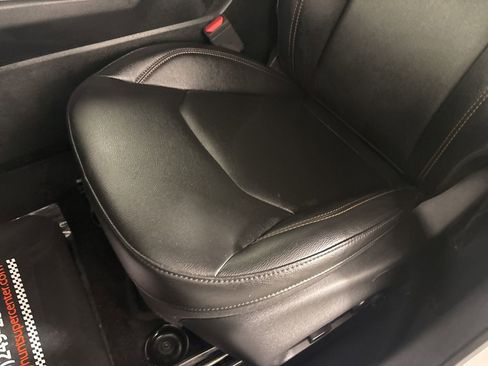 Used 2024 Jeep Compass Limited image 10