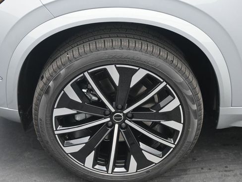 New 2026 Volvo XC90 B6 Ultra w/ Protection Package AWD/4WD image 4
