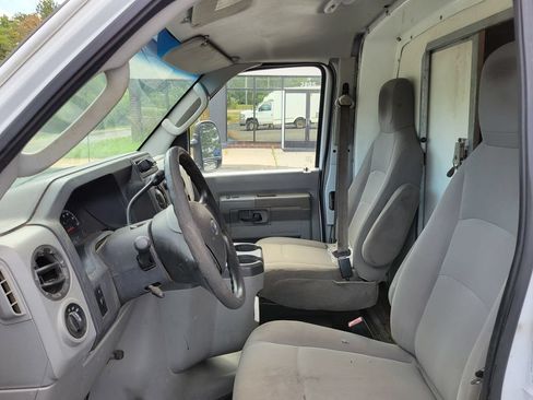 Used 2012 Ford E-350 and Econoline 350 Super Duty w/ PWR Locks & Windows Group RWD image 2