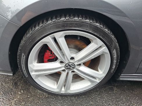 Used 2016 Volkswagen Jetta GLI SEL FWD image 4