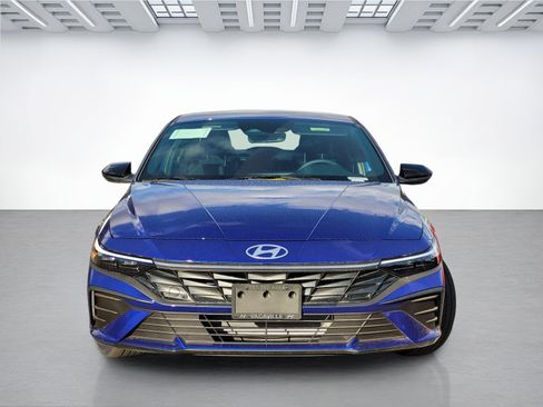 New 2025 Hyundai Elantra Sport image 2