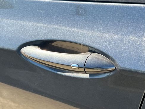 Used 2019 Chevrolet Bolt LT image 19