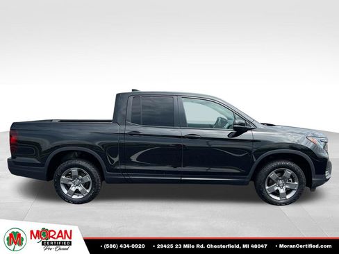 Used 2025 Honda Ridgeline TrailSport image 6