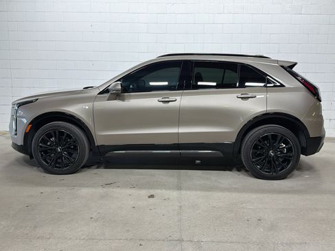 Used 2025 Cadillac XT4 Sport w/ LPO, Onyx Lite Package FWD image 2