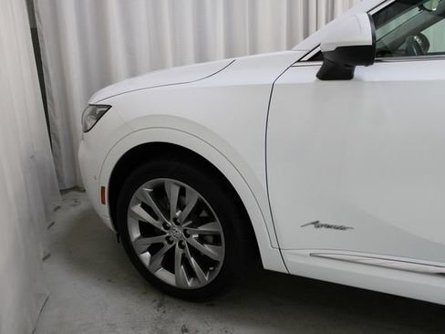 Used 2022 Buick Envision Avenir w/ Technology Package II FWD image 38