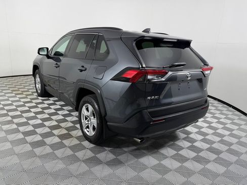 Used 2020 Toyota RAV4 XLE FWD image 7