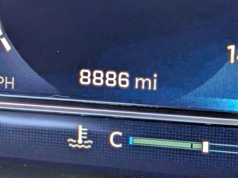 Used 2025 Chevrolet Silverado 1500 LT image 24