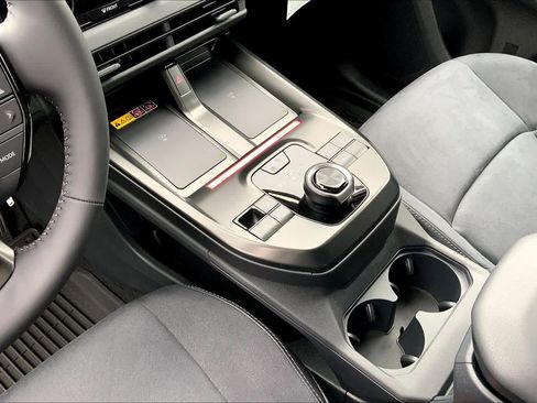 New 2026 Toyota C-HR AWD/4WD image 7