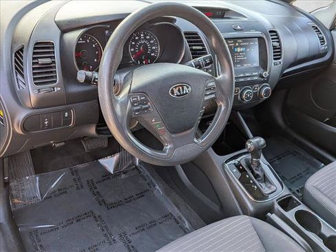 Used 2018 Kia Forte LX w/ LX Popular Package FWD image 10