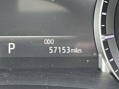 Certified 2022 Toyota Highlander XLE image 27