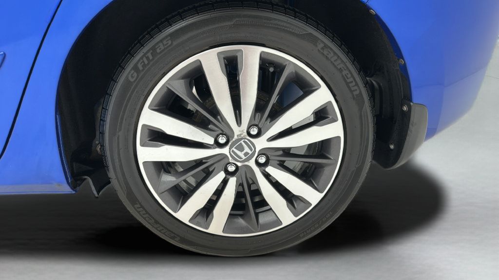 Used 2015 Honda Fit EX image 9