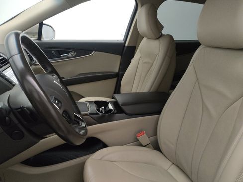 Used 2018 Lincoln MKX Reserve image 17