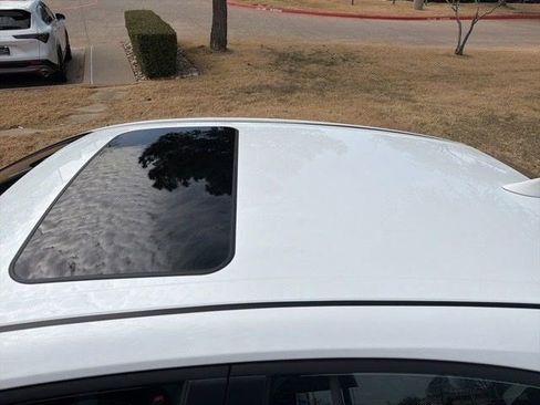 Used 2026 Toyota Camry SE w/ Convenience Package image 3