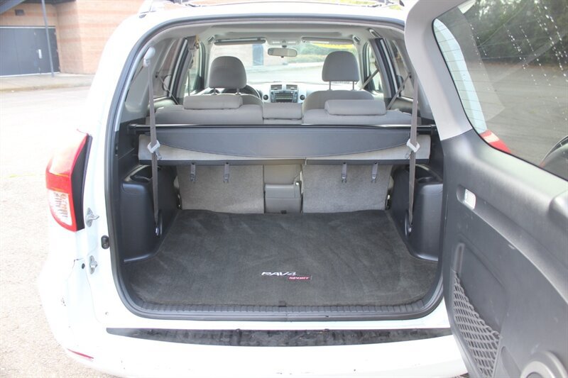 Used 2008 Toyota RAV4 Limited w/ Tow Prep Pkg AWD/4WD image 15