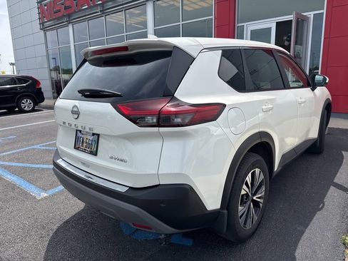 Certified 2023 Nissan Rogue SV AWD/4WD image 4