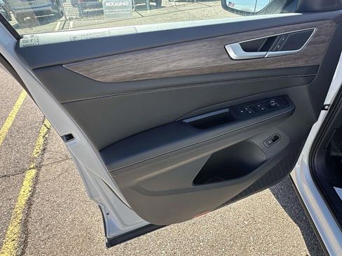 New 2026 Volkswagen Atlas SEL image 13