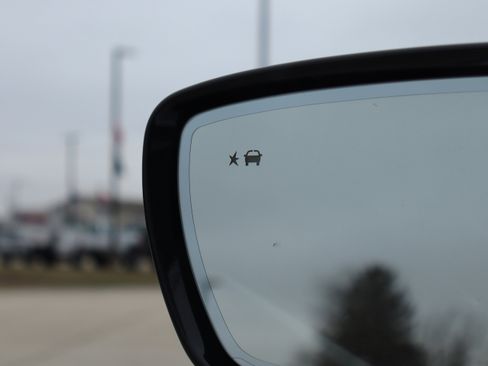 Used 2021 Buick Enclave Avenir image 30