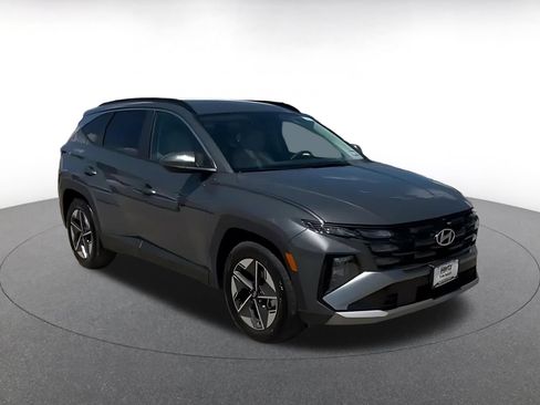 Used 2026 Hyundai Tucson SEL Plus FWD image 3