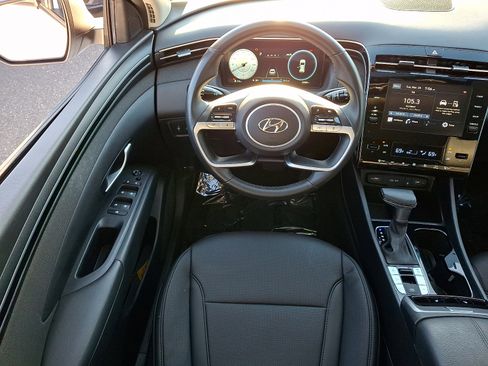 Certified 2023 Hyundai Tucson SEL w/ Convenience Package image 11