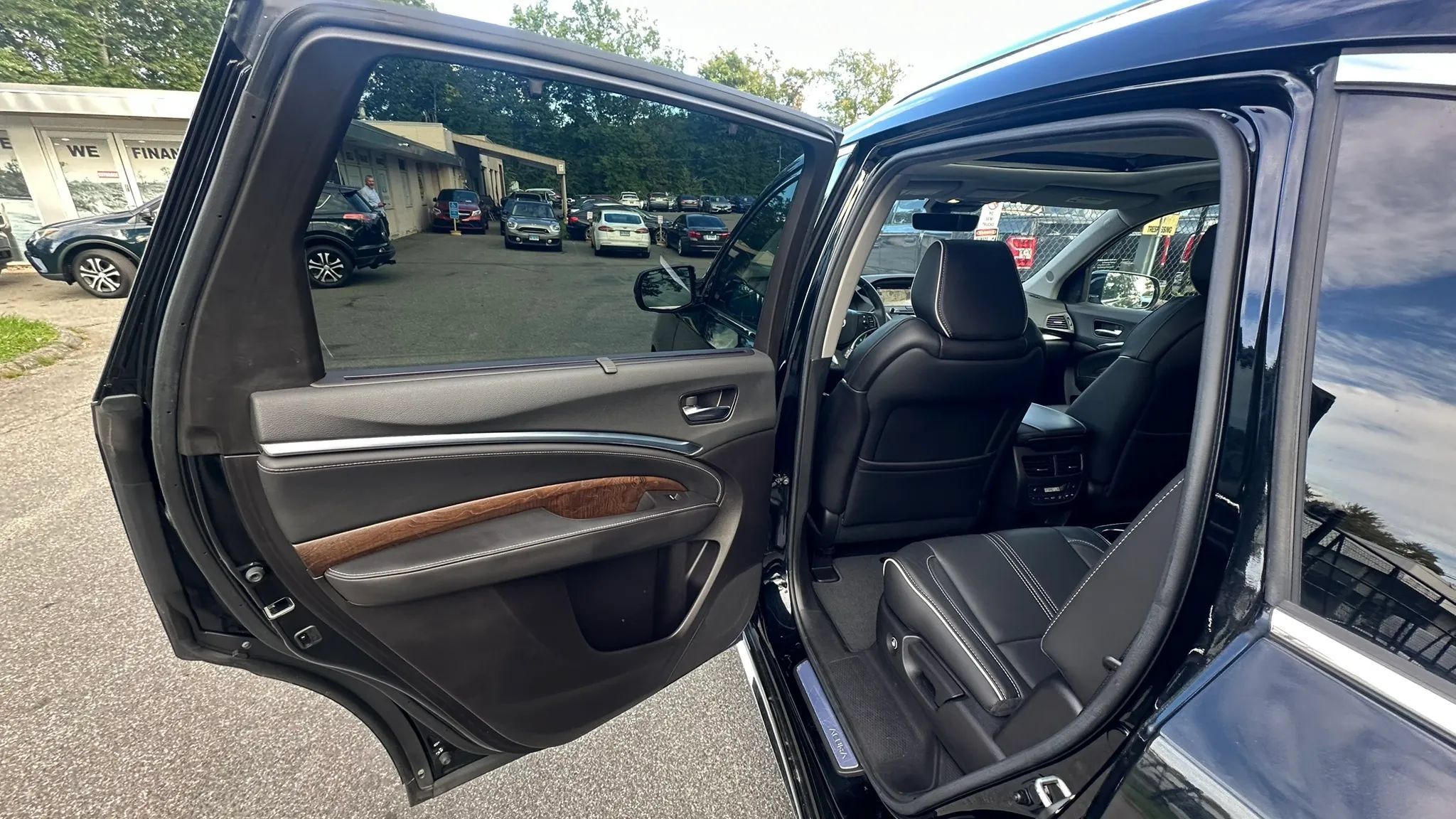 Used 2020 Acura MDX w/ Advance Package AWD/4WD image 37