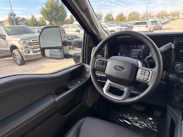 New 2027 Ford F350 Lariat w/ Black Appearance Package AWD/4WD image 17