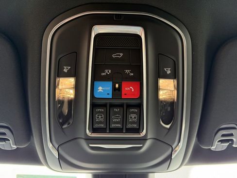 New 2026 Jeep Grand Wagoneer 4WD w/ Premium Group I image 28
