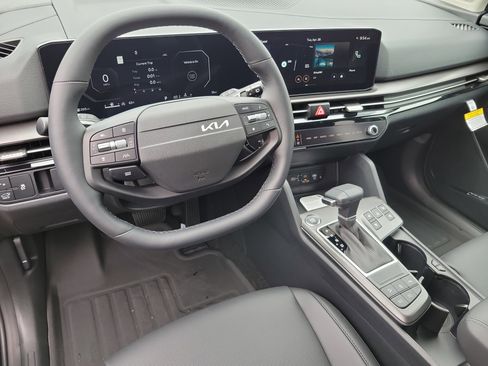 New 2026 Kia Sportage SX FWD image 2
