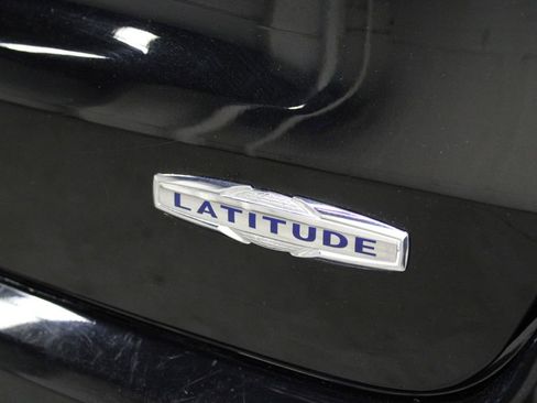 Used 2022 Jeep Compass Latitude image 38