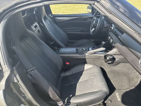 Used 2023 MAZDA MX-5 Miata Grand Touring w/ Weather Package image 25