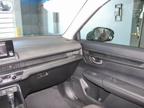 Used 2023 Honda CR-V LX image 23