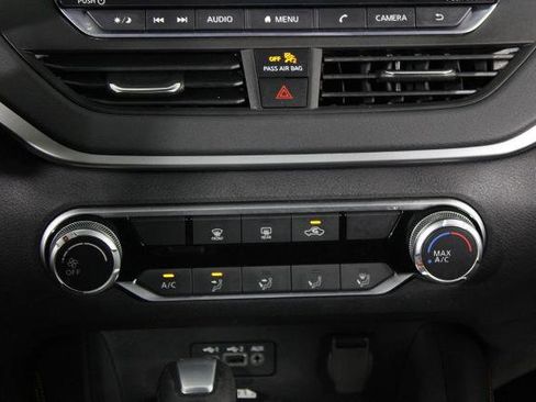 Certified 2022 Nissan Altima 2.5 SR image 22