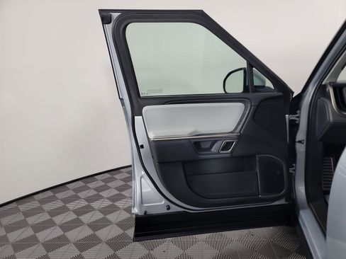Used 2023 Rivian R1T Adventure AWD/4WD image 16