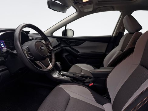 Used 2023 Subaru Crosstrek 2.0i Premium AWD/4WD image 9