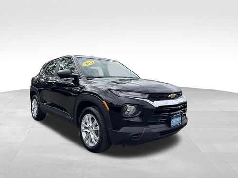 Used 2023 Chevrolet TrailBlazer LS FWD image 1