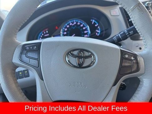 Used 2013 Toyota Sienna XLE w/ Premium Pkg AWD/4WD image 12
