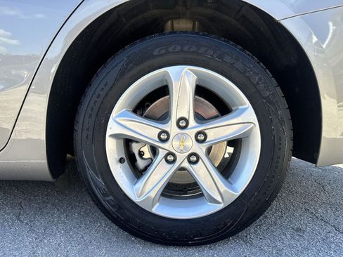 Used 2024 Chevrolet Malibu LS w/ Driver Confidence Package FWD image 18