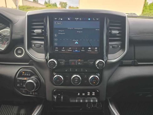 Used 2022 RAM 1500 Big Horn AWD/4WD image 12