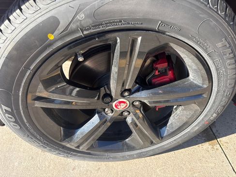 Used 2020 Jaguar F-PACE S image 9