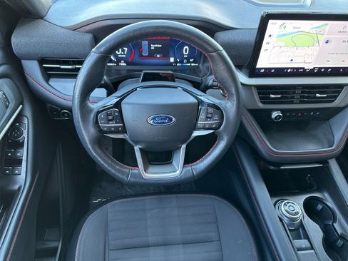 Certified 2025 Ford Explorer ST-Line AWD/4WD image 13