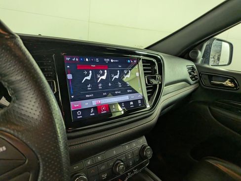 Certified 2024 Dodge Durango GT image 27