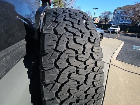 Used 2021 Jeep Wrangler Unlimited Rubicon image 40