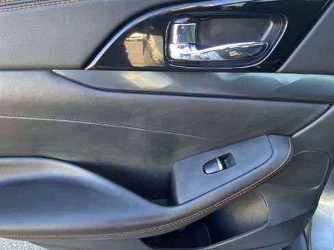 Used 2022 Nissan Maxima SR w/ Sport Mat Group image 13