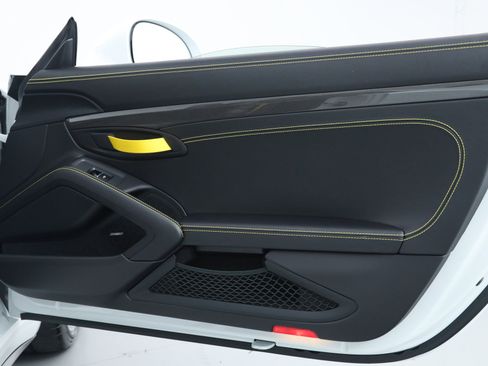 Used 2019 Porsche 911 Speedster image 19